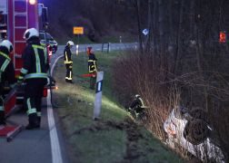 Unfall In Jena Autofahrer Ueberschlaegt Sich 05